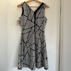 NWT black and white geometric Title Nine dress (size: small)